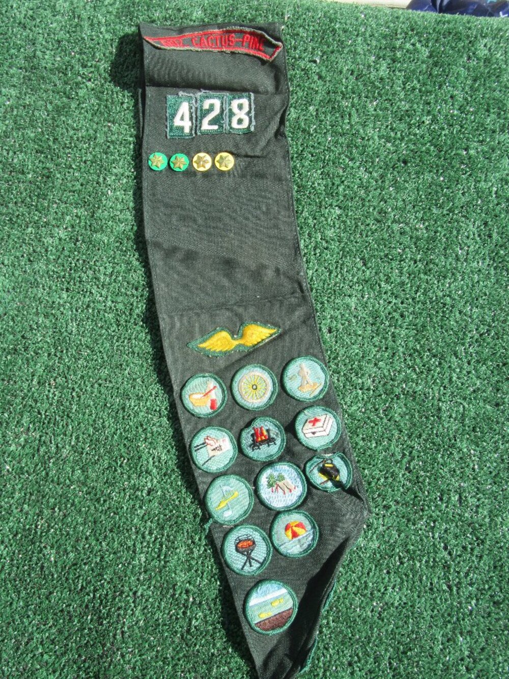 Vintage Girl Scouts Uniform Merit Badge Sash w/ 19 Patches Troop 428 1960's-70's